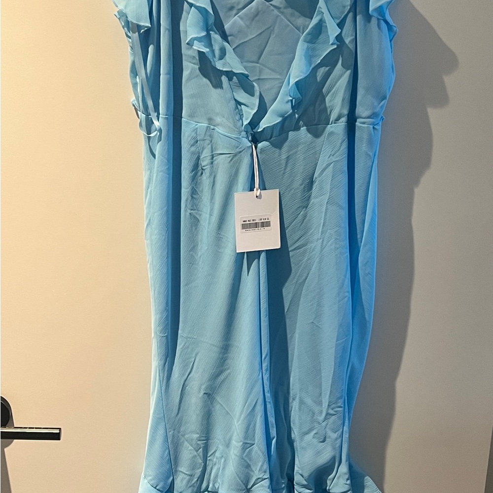 NAMARI MAXI DRESS - LIGHT BLUE - Runway The Label - Picture 6 of 7